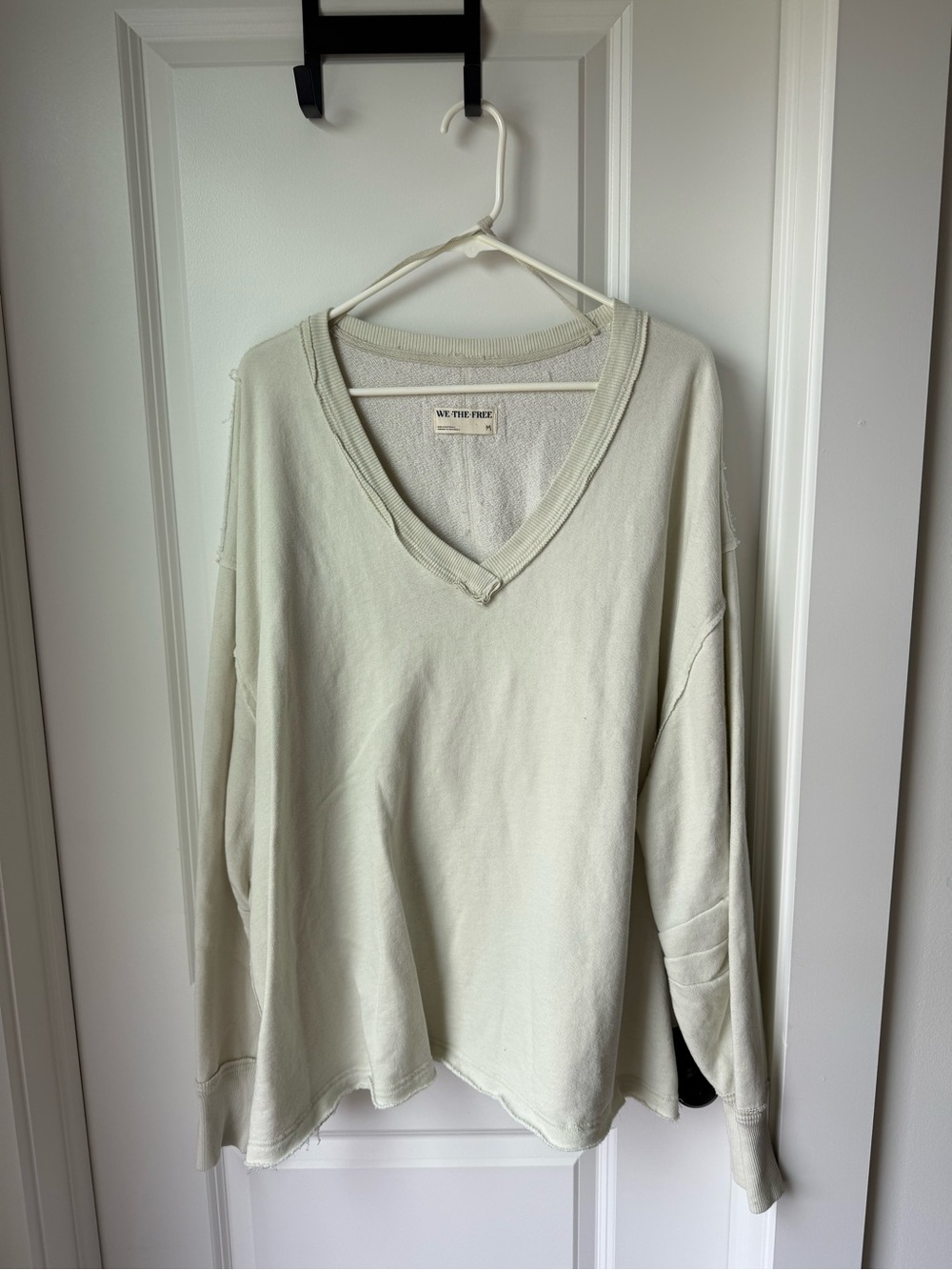 We The Free Light Cream V-Neck Pullover Sweater